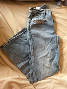 American Eagle Outfitters Light Blue Relaxed Fit Distressed Jeans